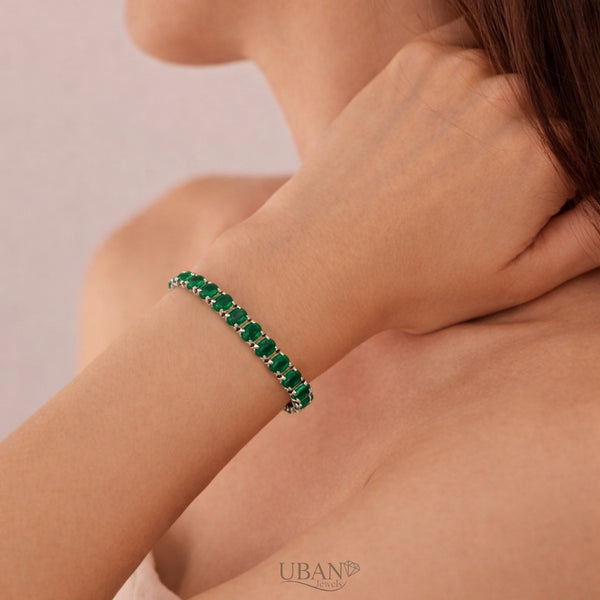 UBANjewels Elegant Emerald Green Oval-Cut Crystal Tennis Bracelet