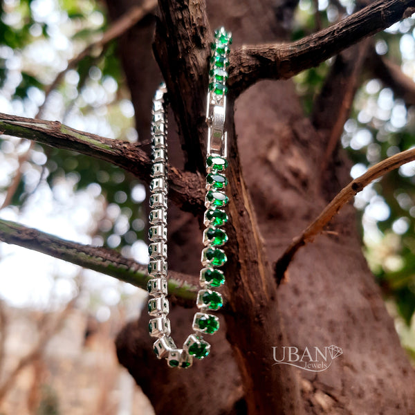 UBANjewels Elegant Emerald Green Oval-Cut Crystal Tennis Bracelet
